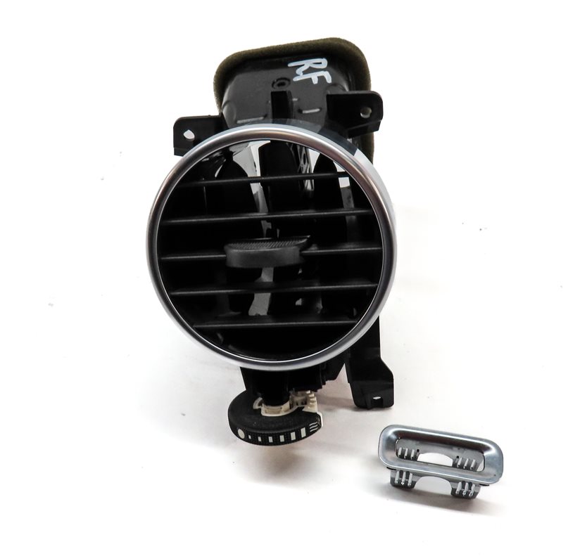 Thumbnail 2: 2012 LAND ROVER LR4 (L319) FRONT RIGHT PASSENGER OUTER HEAT AIR AC DASH VENT