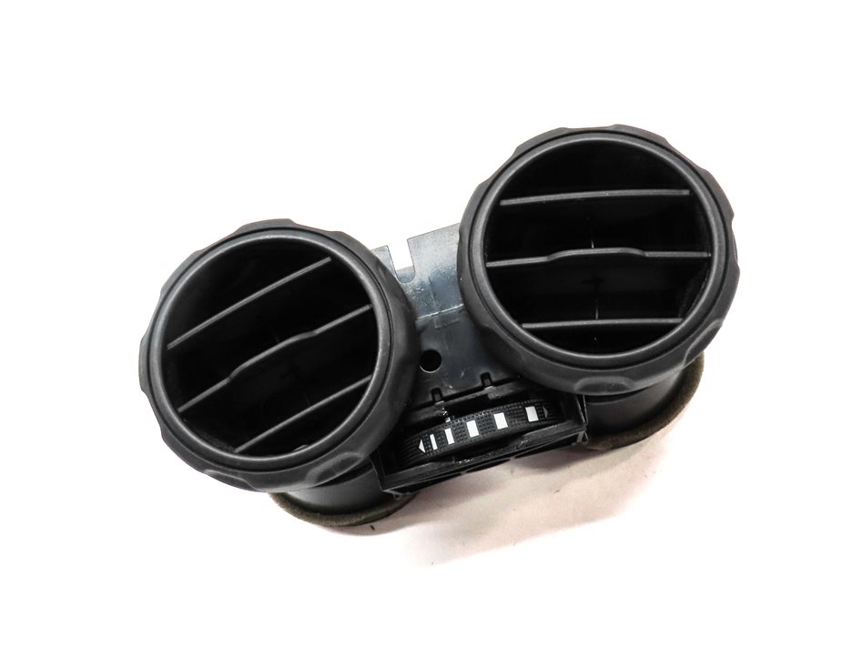 Thumbnail 3: 2012 LAND ROVER LR4 (L319) REAR CENTER CONSOLE HEAT AIR AC VENT (BLACK)
