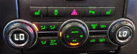 Thumbnail 2: 10-16 LAND ROVER LR4 - FRONT TEMPERATURE CLIMATE CONTROL PANEL (w/ HEATED SEAT)