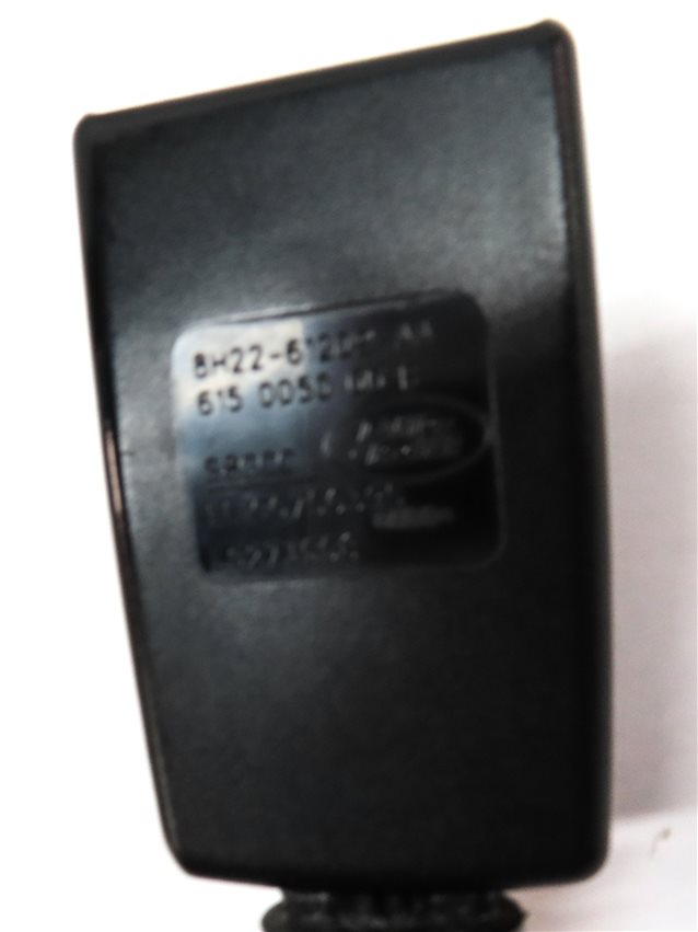 Thumbnail 6: 08-16 LR3 LR4 RANGE ROVER SPORT L320 LEFT FRONT DRIVER SEATBELT BUCKLE RECEIVER