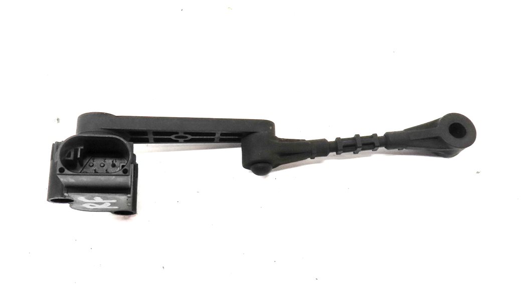 Thumbnail 4: 2012 LAND ROVER LR4 (L319) FRONT RIGHT PASSENGER SUSPENSION HEIGHT LEVEL SENSOR