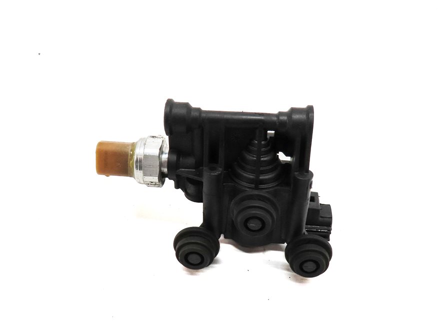 Thumbnail 2: 2012 LAND ROVER LR4 (L319) AIR SUSPENSION TRANSFER RELIEF VALVE BLOCK
