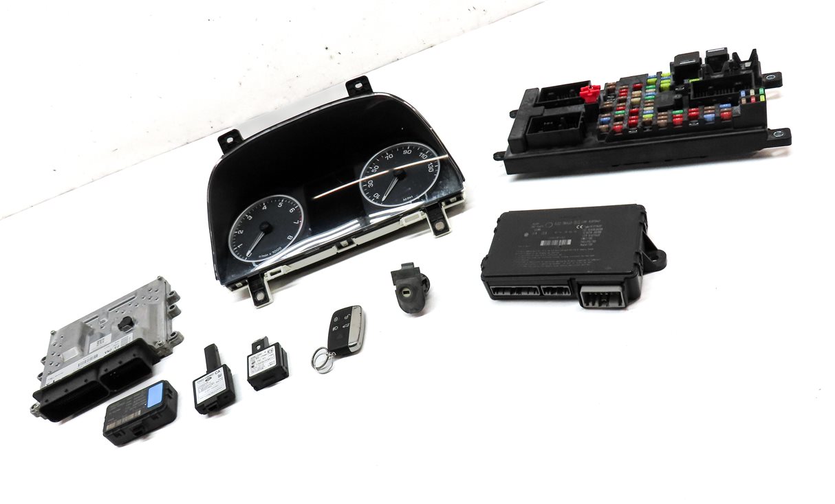 Thumbnail 21: 12 ROVER LR4 L319 5.0L NON SUPER SPEEDOMETER ECM BCM IMMOBILIZER MODULE SET/9