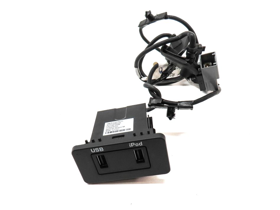 Thumbnail 2: 12 ROVER LR4 (L319) RADIO STEREO AUDIO AUXILIARY AUX iPOD USB JACK PANEL w/CABLE