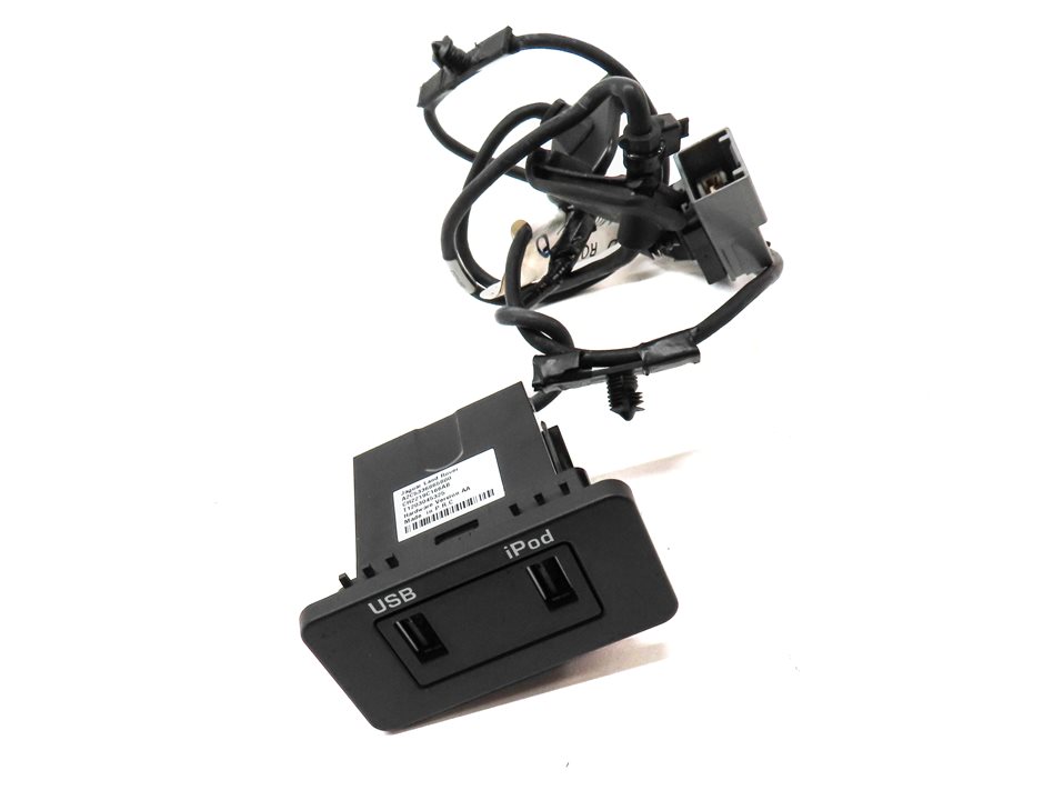 Thumbnail 3: 12 ROVER LR4 (L319) RADIO STEREO AUDIO AUXILIARY AUX iPOD USB JACK PANEL w/CABLE