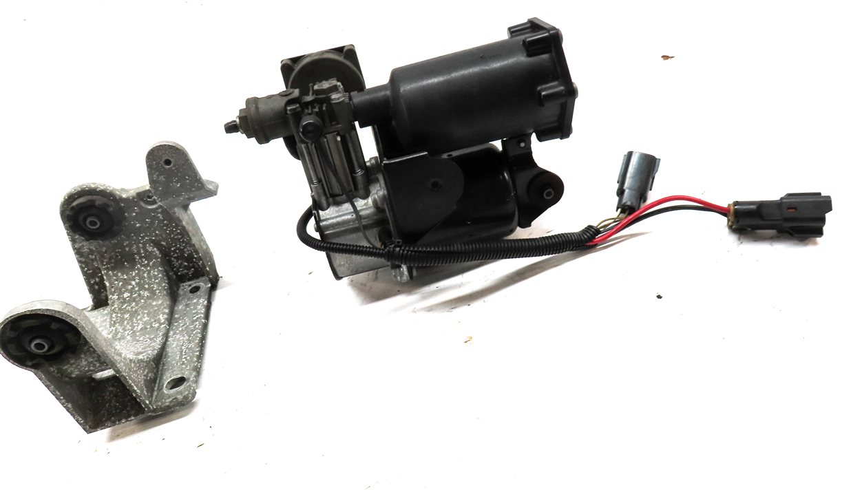 Thumbnail 3: 05-16 RANGE ROVER LR3 LR4 (L322/L320) AIR SUSPENSION COMPRESSOR PUMP (HITACHI)