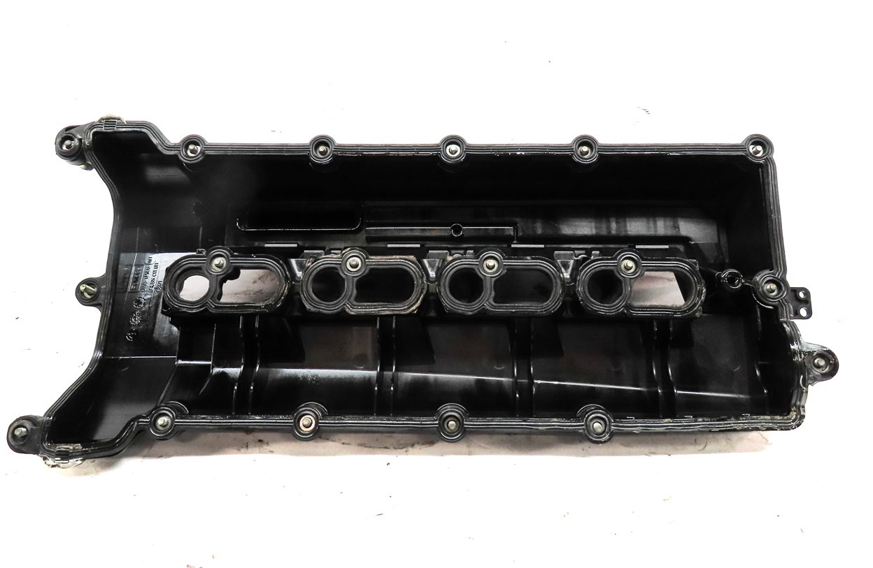 Thumbnail 7: 2010-2018 RANGE ROVER / SPORT (L320 L322 L494 L405) 5.0L V8 - RIGHT VALVE COVER
