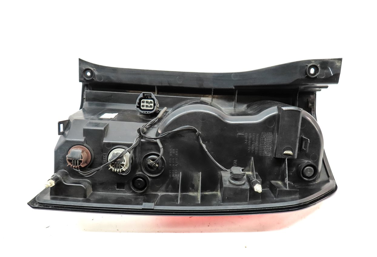 Thumbnail 6: 10-13 LAND ROVER LR4 FRONT LEFT DRIVER QUARTER PANEL TAILLIGHT BRAKE LIGHT LAMP