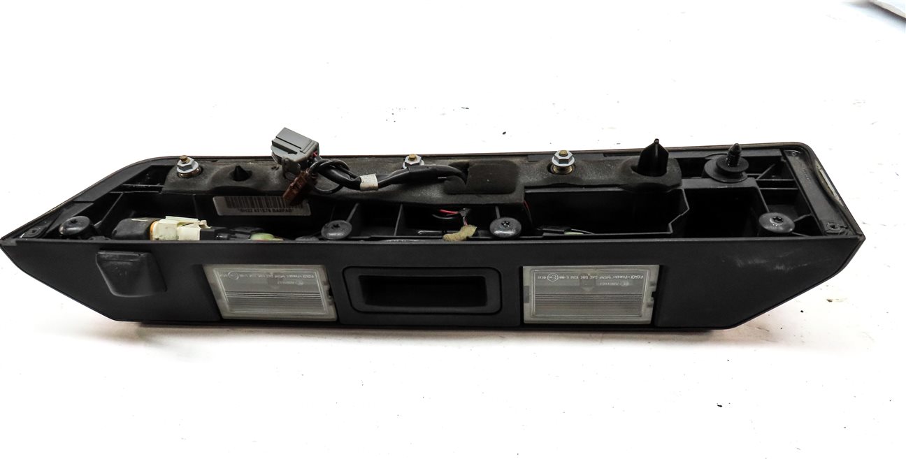 Thumbnail 8: 2011-2013 LAND ROVER LR4 - REAR HATCH TRUNK HANDLE w/ LIGHTS & CAMERA (BLACK)