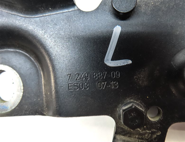 Thumbnail 8: 12-19 BMW 528i 535i 550i 640i 650i M5 M6 (F06 F10) FRONT HOOD HINGE SET (BLACK)