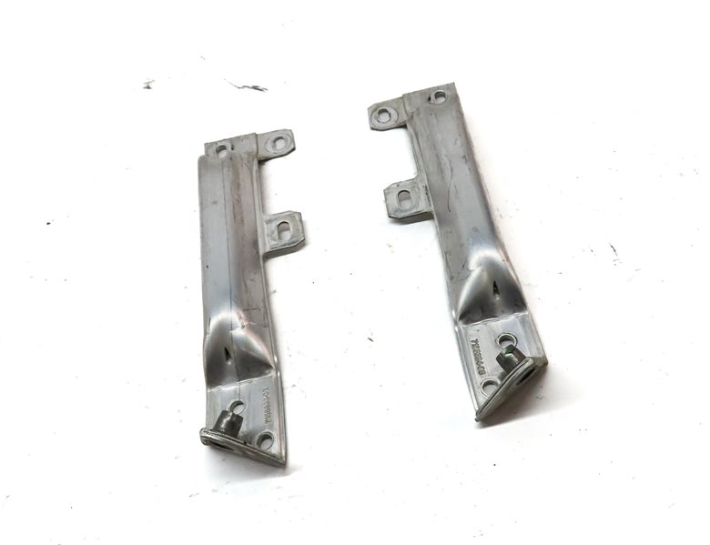 Thumbnail 3: 2014 BMW 535Xi (F10) FRONT LEFT & RIGHT BUMPER SUPPORT MOUNT BRACKET SET/2