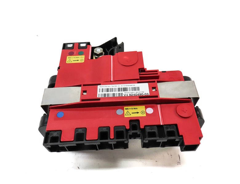 Thumbnail 2: 14 BMW 535Xi F10 3.0L TURBO (N55) ENGINE BATTERY POWER DISTRIBUTION MODULE PLATE