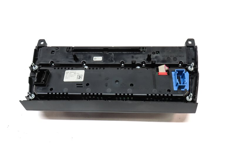Thumbnail 6: 2011-2016 BMW 528i 535i 550i M5 (F10) FRONT HEATER A/C TEMPERATURE CONTROL PANEL
