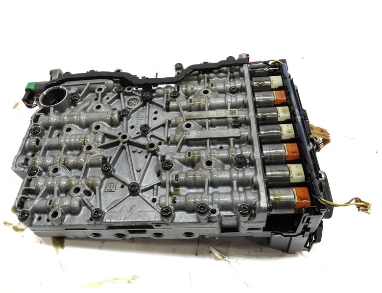Thumbnail 5: 14-17 BMW 535i GT F10 AWD 8-SPEED 8HP45 AUTOMATIC TRANSMISSION VALVE BODY