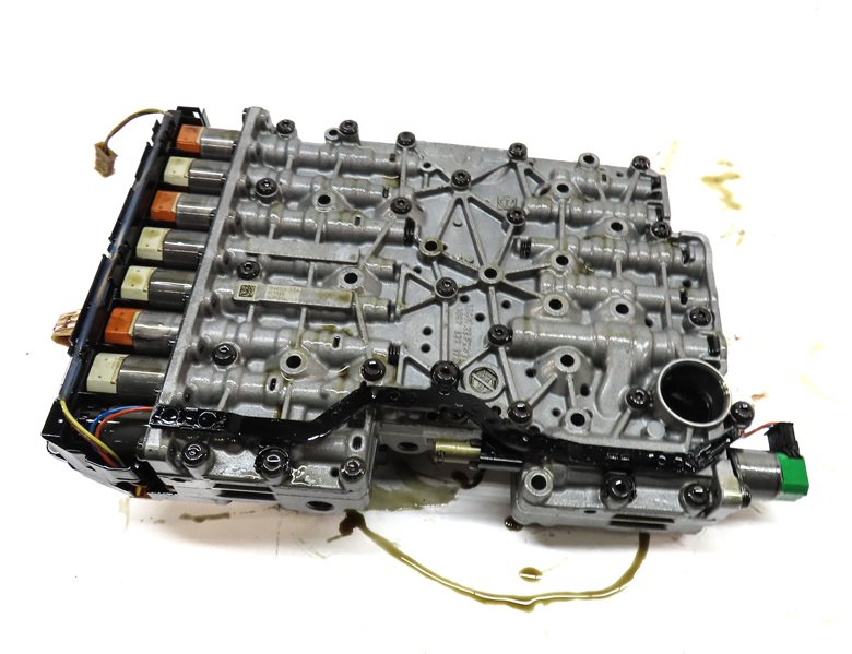 Thumbnail 7: 14-17 BMW 535i GT F10 AWD 8-SPEED 8HP45 AUTOMATIC TRANSMISSION VALVE BODY