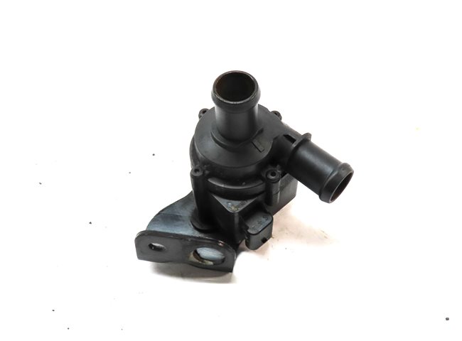 Thumbnail 1: 2016 AUDI A3 (8V) 2.0L TURBO (CNTC) ENGINE AUXILIARY WATER COOLANT PUMP
