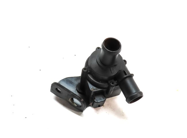 Thumbnail 2: 2016 AUDI A3 (8V) 2.0L TURBO (CNTC) ENGINE AUXILIARY WATER COOLANT PUMP