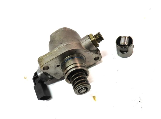 Thumbnail 3: 2015-2017 AUDI A3 S3 VW GOLF GTI (8V) 2.0L TURBO ENGINE HIGH PRESSURE FUEL PUMP