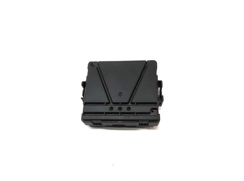 Thumbnail 5: 2016 AUDI A3 (8V) 2.0L TURBO (CNTC) ENGINE GATEWAY INTERFACE CONTROL MODULE