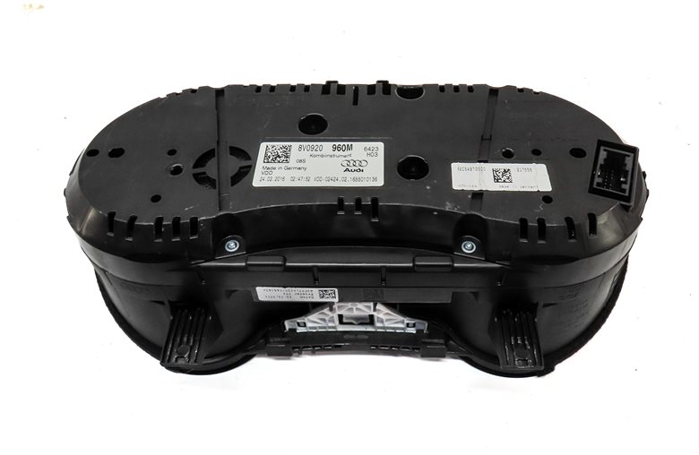 Thumbnail 5: 15-18 AUDI A3 8V GASOLINE SPEEDOMETER INSTRUMENT GAUGE CLUSTER MPH (111k)