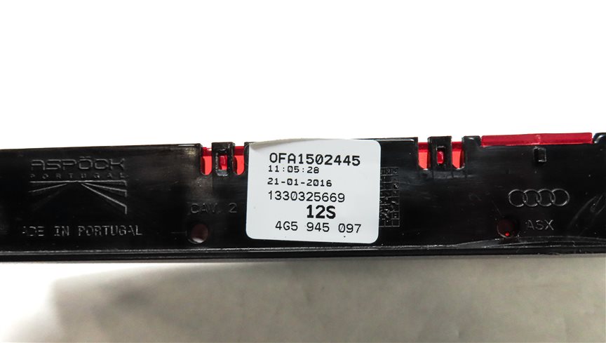 Thumbnail 6: 2016 AUDI A3 (8V) REAR UPPER HATCH THIRD 3RD BRAKE STOP INDICATOR LIGHT LAMP