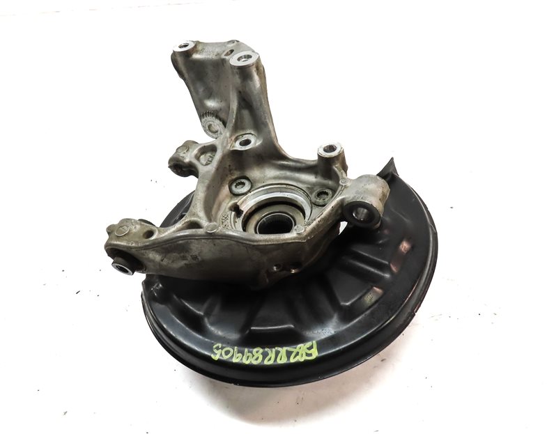 Thumbnail 2: 15-19 VW GOLF / AUDI A3 S3 RS3 (8V) AWD - RIGHT REAR SPINDLE KNUCKLE WHEEL HUB