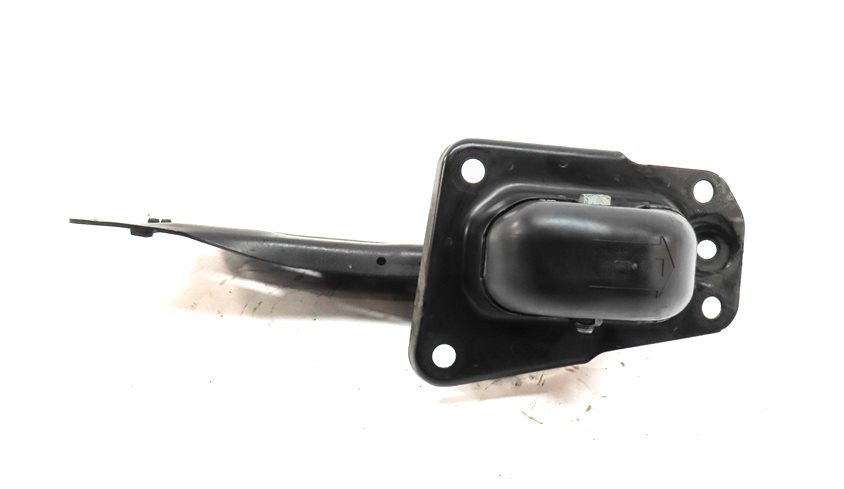 Thumbnail 4: 2015-2019 AUDI VW GOLF / A3 S3 RS3 TT (8V MK3) LEFT DRIVER REAR TRAILING ARM