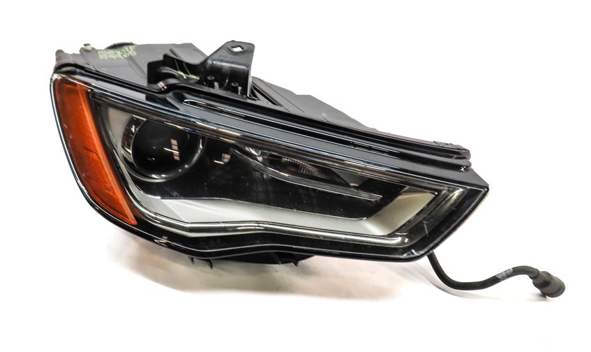 Thumbnail 1: 15-16 AUDI A3 (8V) RIGHT PASSENGER XENON HID HEADLIGHT LIGHT LAMP (8Q3 NON AFS)