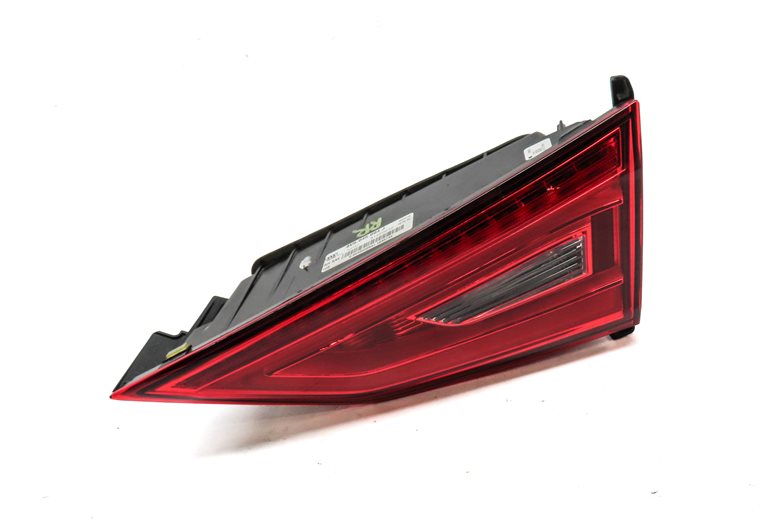 Thumbnail 4: 2015-2016 AUDI A3 S3 (8V) SEDAN CONVERTIBLE RIGHT INNER LED TAILLIGHT LIGHT LAMP