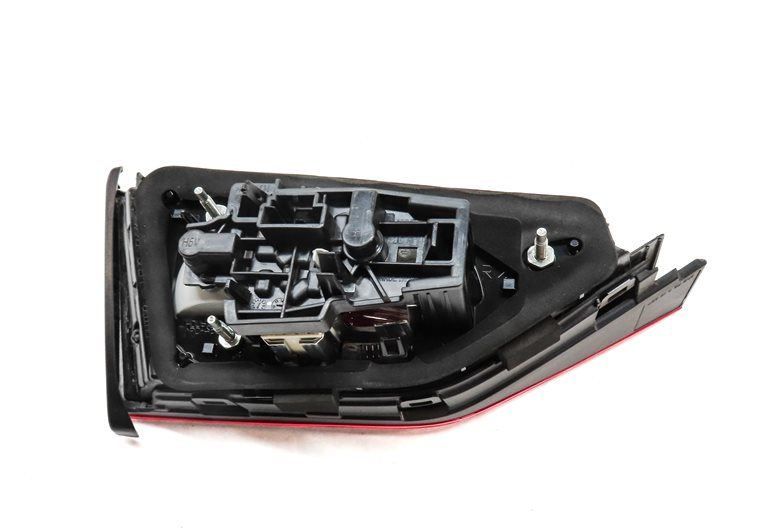 Thumbnail 6: 2015-2016 AUDI A3 S3 (8V) SEDAN CONVERTIBLE RIGHT INNER LED TAILLIGHT LIGHT LAMP