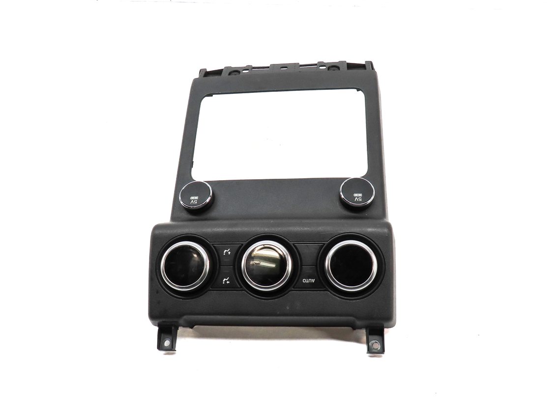 Thumbnail 2: 2017 LAND ROVER DISCOVERY (L462) REAR HEATER TEMPERATURE CLIMATE CONTROL & TRIM