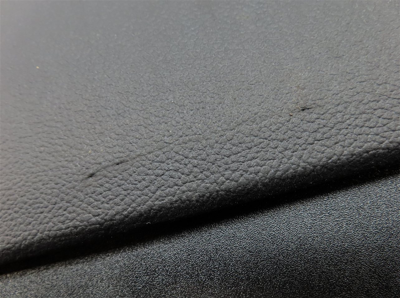 Thumbnail 8: 17-20 LAND ROVER DISCOVERY L462 FRONT RIGHT PASSENGER UPPER SEAT CUSHION (BLACK)