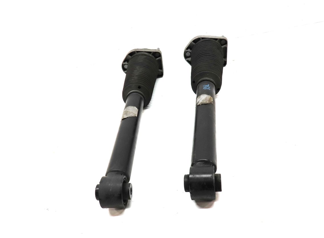 Thumbnail 2: 2017 LAND ROVER DISCOVERY (L462) REAR LEFT & RIGHT SUSPENSION SHOCK STRUT SET-2