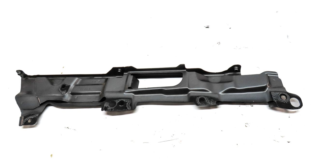 Thumbnail 4: 2017 LAND ROVER DISCOVERY (L462) FRONT LEFT DRIVER FENDER MOUNT BRACKET