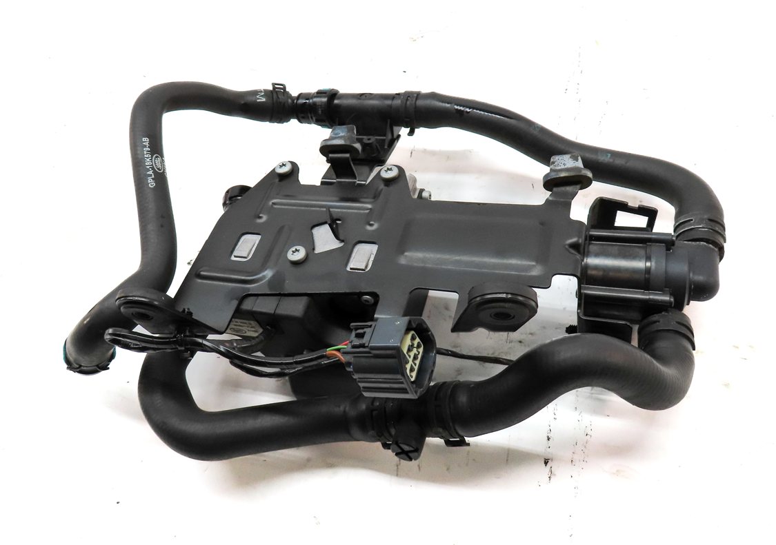 Thumbnail 6: 17 LAND ROVER DISCOVERY (L462) 3.0L SUPER ENGINE AUXILIARY WATER PRE HEATER PUMP