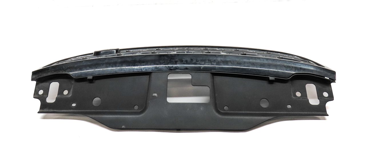 Thumbnail 4: 2017-2020 LAND ROVER DISCOVERY (L462) FRONT UPPER CENTER HOOD GRILLE AIR VENT