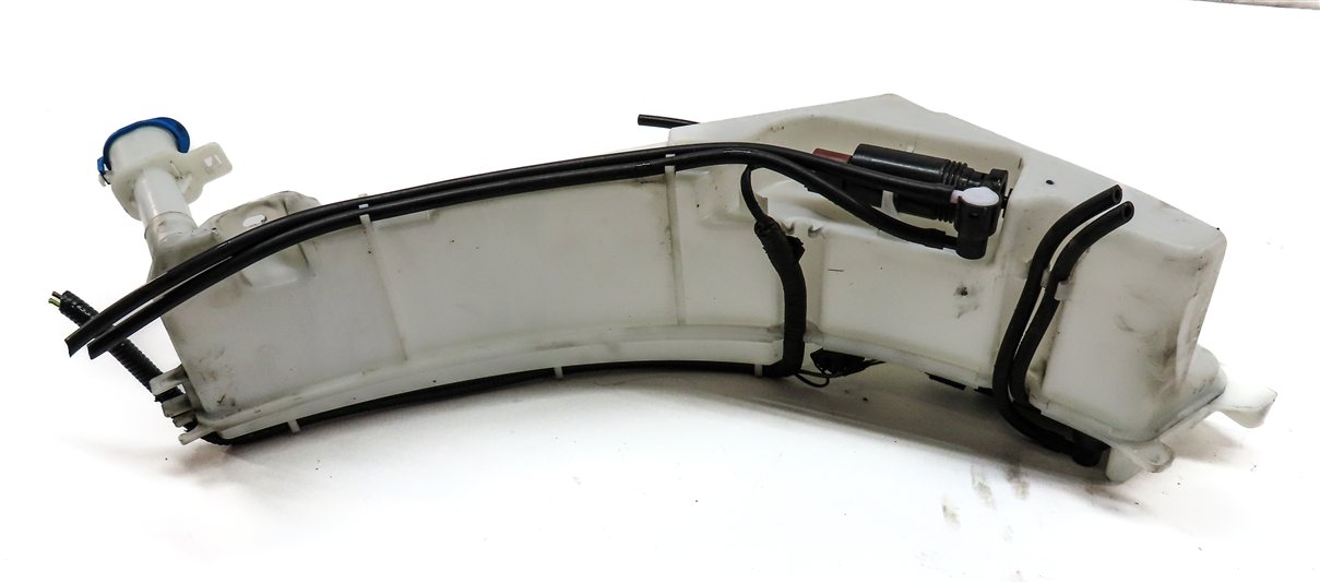 Thumbnail 5: 2017 LAND ROVER DISCOVERY (L462) FRONT WINDSHIELD WIPER WASHER FLUID RESERVOIR