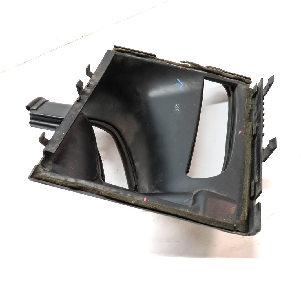 Thumbnail 2: 17 ROVER DISCOVERY L462 FRONT RIGHT PASSENGER BUMPER RADIATOR DUCT DEFLECTOR