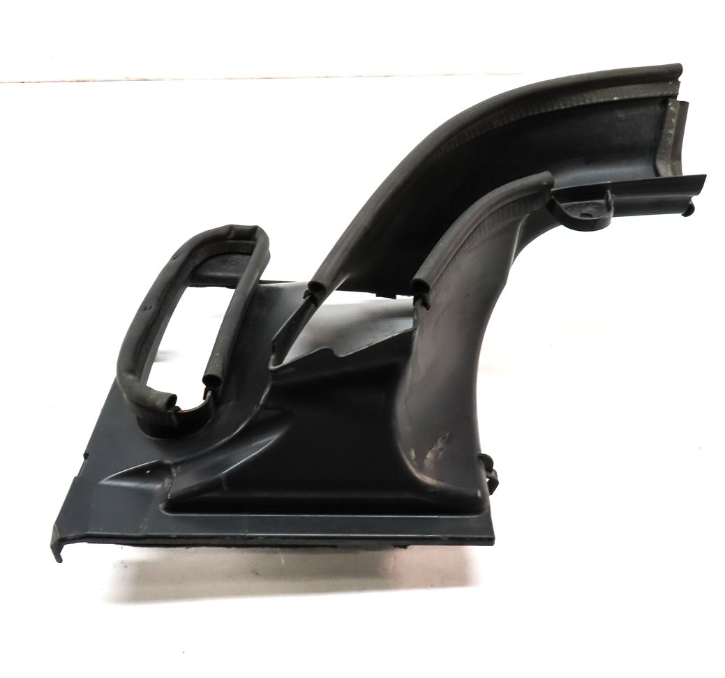 Thumbnail 7: 17 ROVER DISCOVERY L462 FRONT RIGHT PASSENGER BUMPER RADIATOR DUCT DEFLECTOR