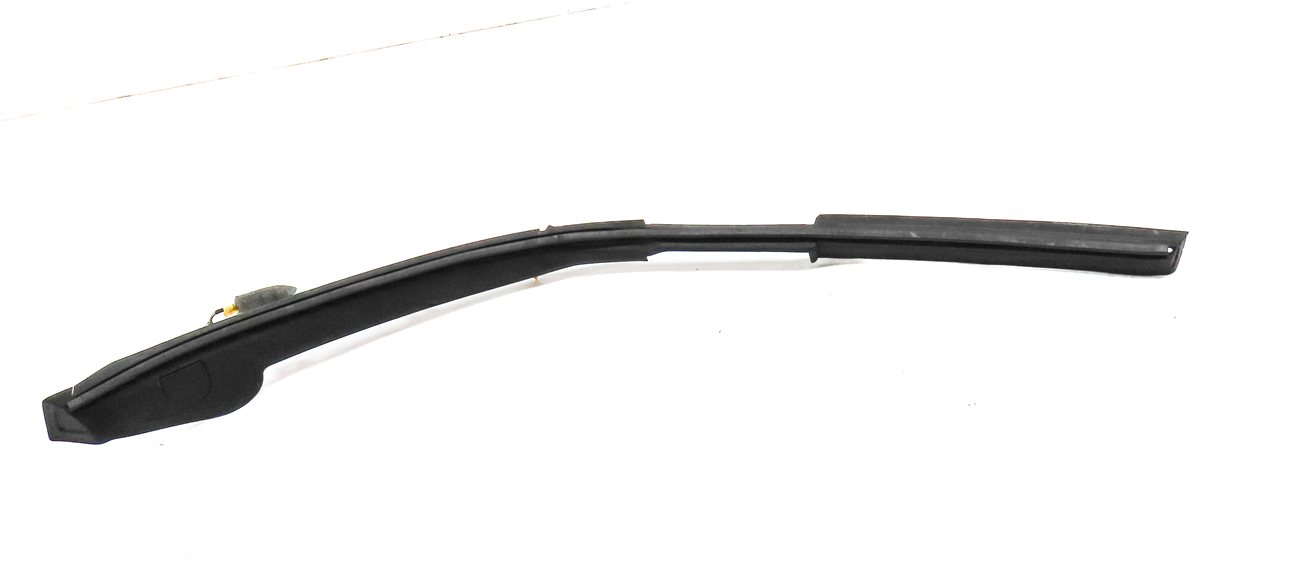 Thumbnail 3: 17 LAND ROVER DISCOVERY (L462) REAR LEFT & RIGHT TAILGATE ANTI PINCH SENSOR SET