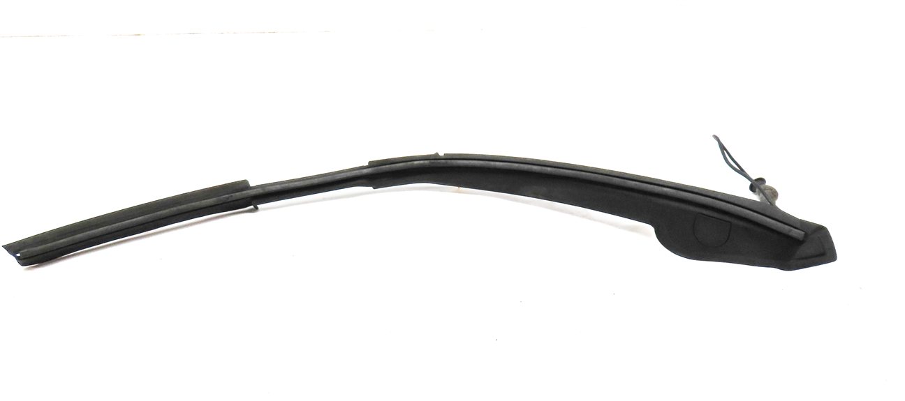 Thumbnail 9: 17 LAND ROVER DISCOVERY (L462) REAR LEFT & RIGHT TAILGATE ANTI PINCH SENSOR SET