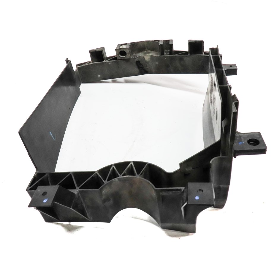 Thumbnail 5: 2017 LAND ROVER DISCOVERY (L462) FRONT LEFT DRIVER INTERCOOLER DUCT BAFFLE