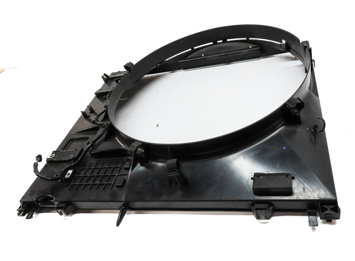 Thumbnail 6: 13-22 RANGE ROVER SPORT DISCOVERY L462 L494 RADIATOR COOLING FAN SHROUD TRIM