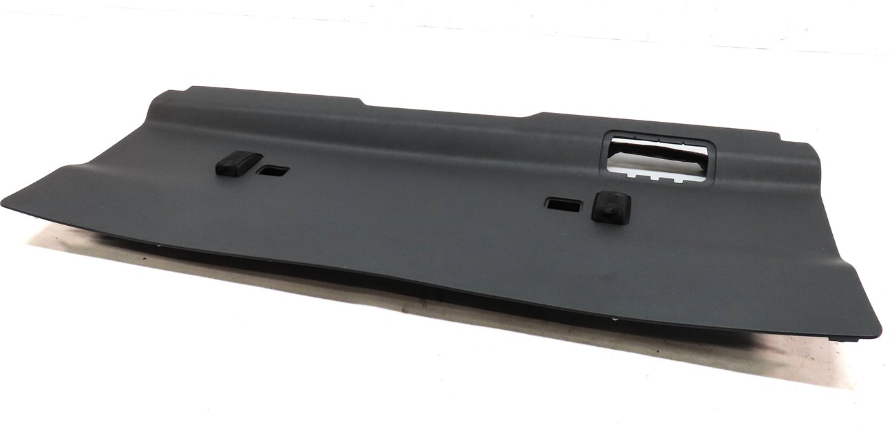 17-20 LAND ROVER DISCOVERY L462 REAR TAILGATE LOWER HATCH DECKLID TRIM PANEL
