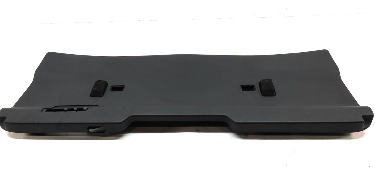 Thumbnail 4: 17-20 LAND ROVER DISCOVERY L462 REAR TAILGATE LOWER HATCH DECKLID TRIM PANEL