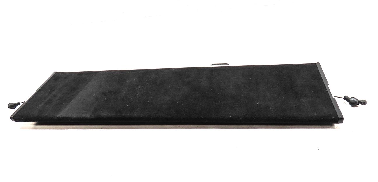 Thumbnail 2: 2017 LAND ROVER DISCOVERY (L462) REAR CARGO TAILGATE INTERIOR TRIM LIFT PANEL