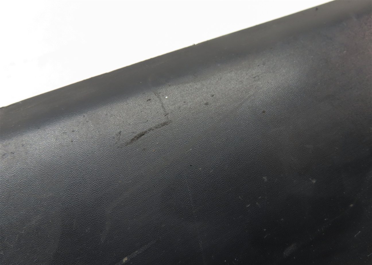 Thumbnail 8: 2017 LAND ROVER DISCOVERY (L462) FRONT LEFT DRIVER LOWER DOOR TRIM MOULDING