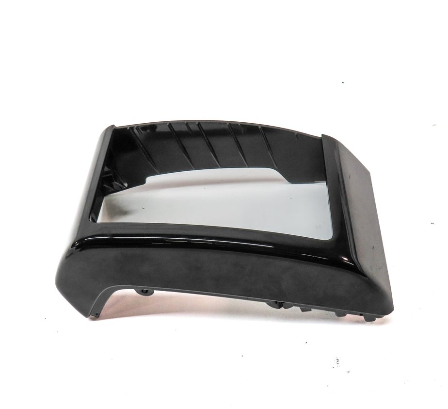 Thumbnail 4: 2017 LAND ROVER DISCOVERY (L462) FRONT RIGHT DASH HEAT AIR AC VENT TRIM (BLACK)