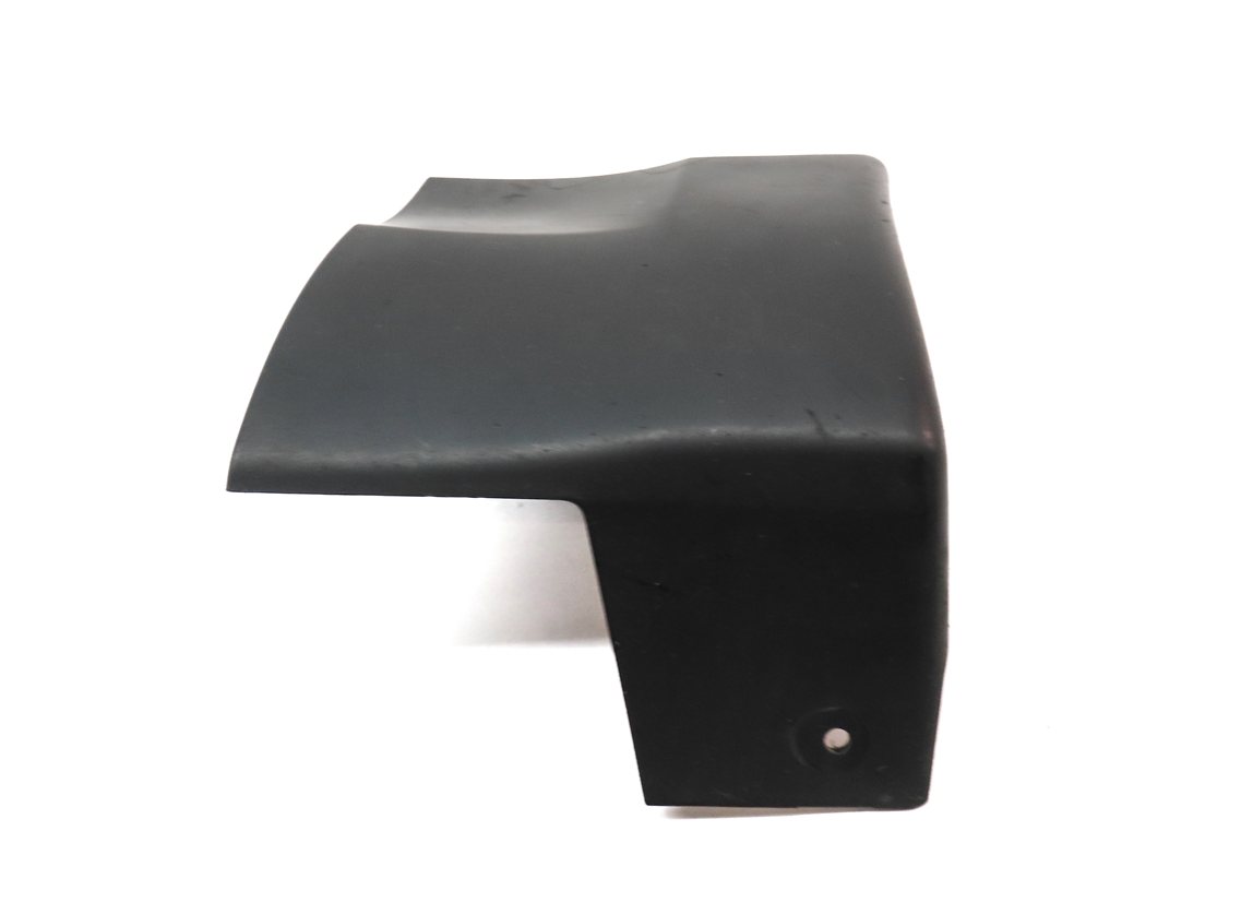 Thumbnail 4: 17-23 LAND ROVER DISCOVERY L462 FRONT RIGHT PASSENGER LOWER FENDER TRIM (MATTE)