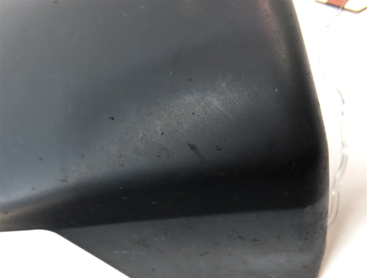 Thumbnail 7: 17-23 LAND ROVER DISCOVERY L462 FRONT RIGHT PASSENGER LOWER FENDER TRIM (MATTE)